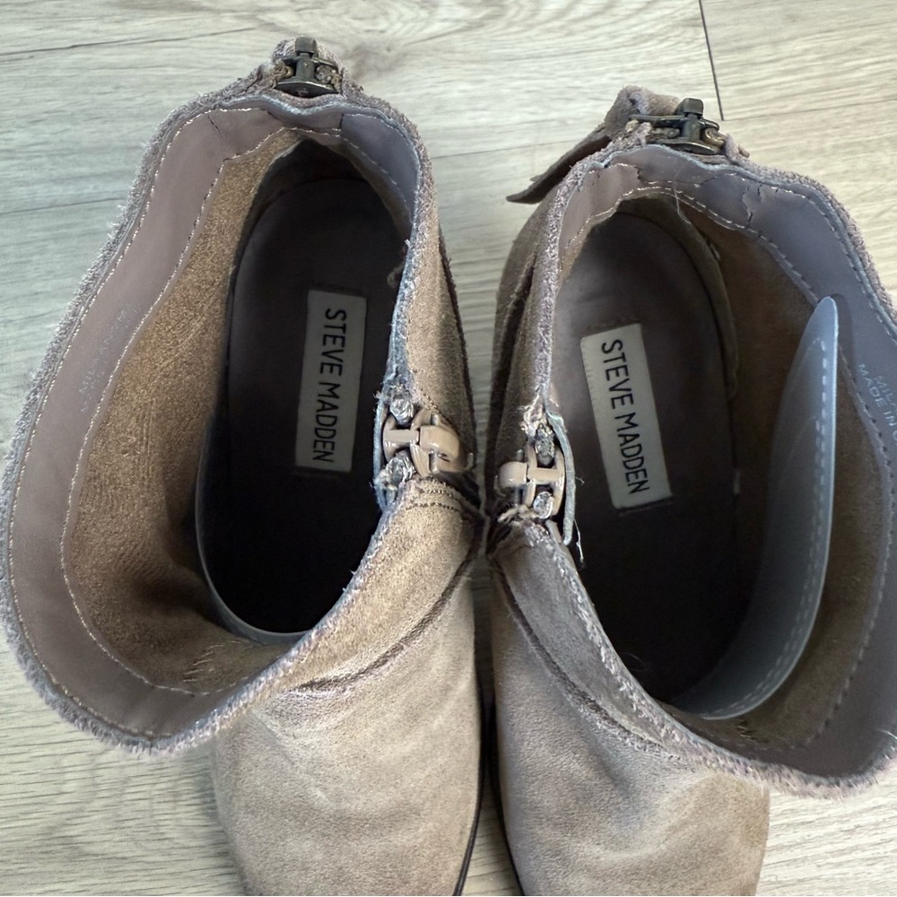 Steve‎ Madden Taupe Milaan Leather Suede Heeled Ankle Bootie - Picture 8 of 11